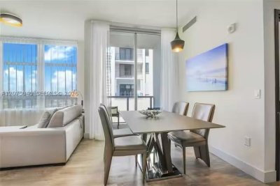 Comprar apartamento no Costa Hollywood N236