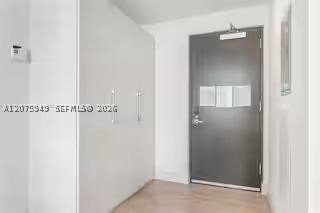 Comprar apartamento no Costa Hollywood N236