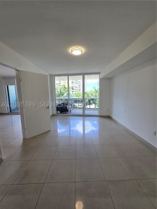 Aluguel de apartamento no Beach Club Three 409
