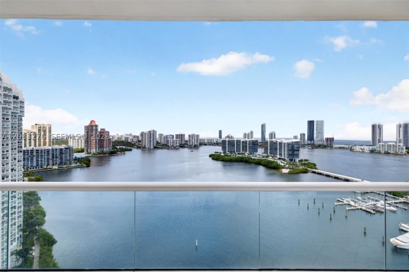 Condo for sale at 7000 Williams Island 2406