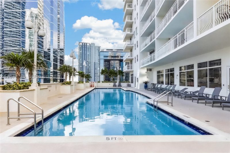 Comprar apartamento no The Club At Brickell Bay 4324