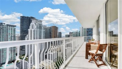 Comprar apartamento no The Club At Brickell Bay 4324