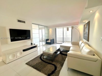 Aluguel de apartamento no Oceanside Plaza 9Y