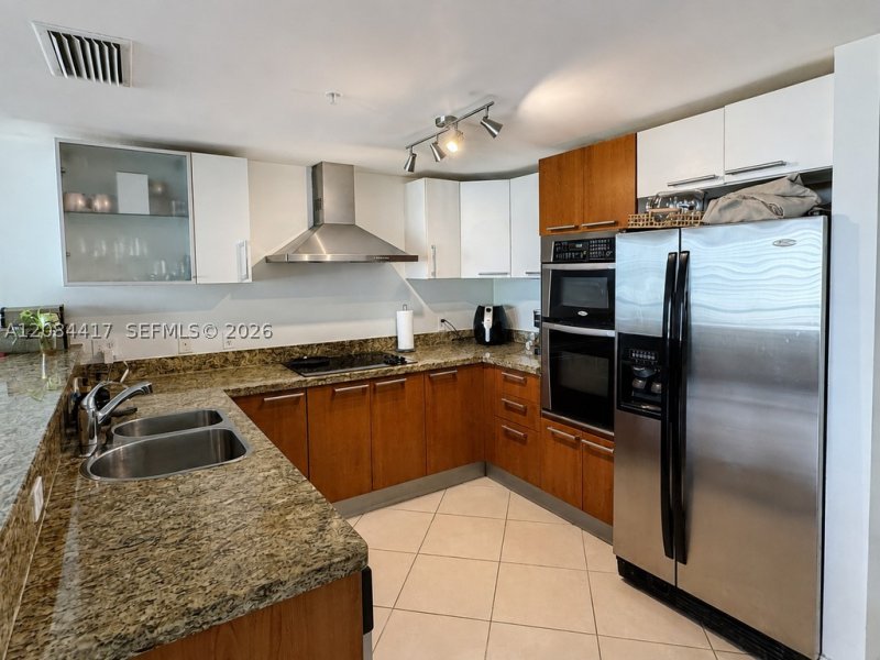 Apartment for rent at Sail at Brickell 2007