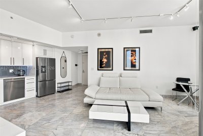 Aluguel de apartamento no Mint at Riverfront 5106