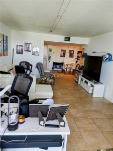 Aluguel de apartamento no Brickell Bay Club 2814