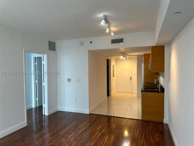 Icon Brickell Tower I Apt #3404