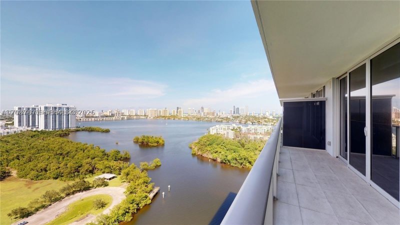 Comprar apartamento en The Harbour 2104