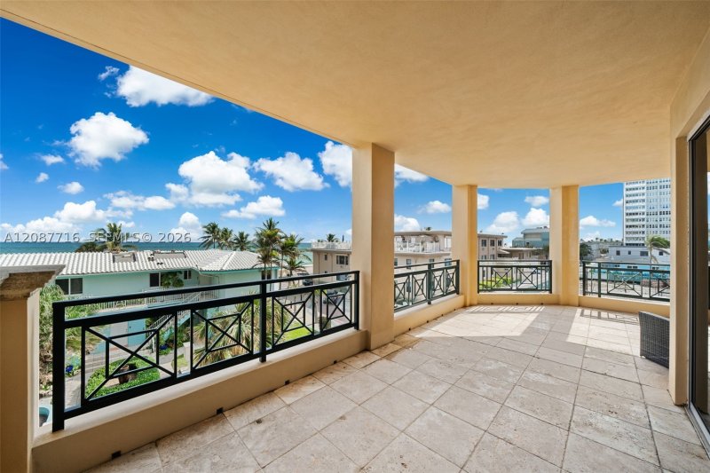 Condo for sale at Positano Beach 204