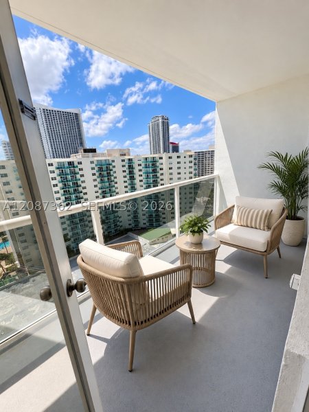 Condo for sale at Sea Air Towers 1606