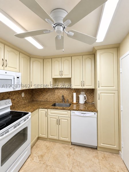 Condo for sale at Sea Air Towers 1606