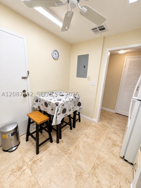 Condo for sale at Sea Air Towers 1606