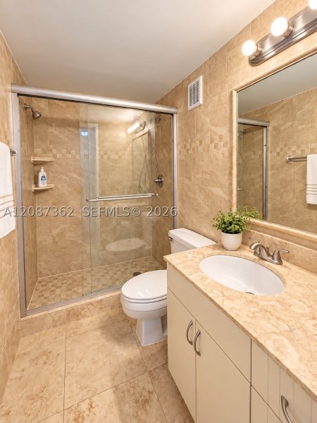 Condo for sale at Sea Air Towers 1606