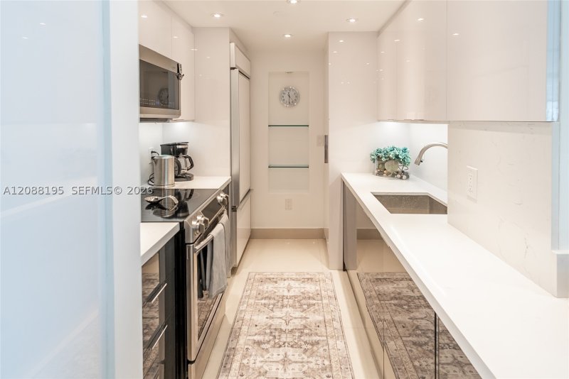 Property photo # 9