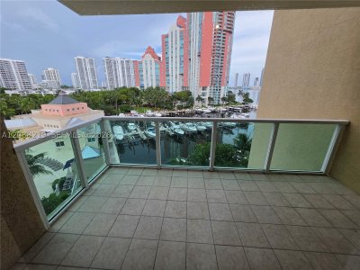 Aventura Marina Apt #705