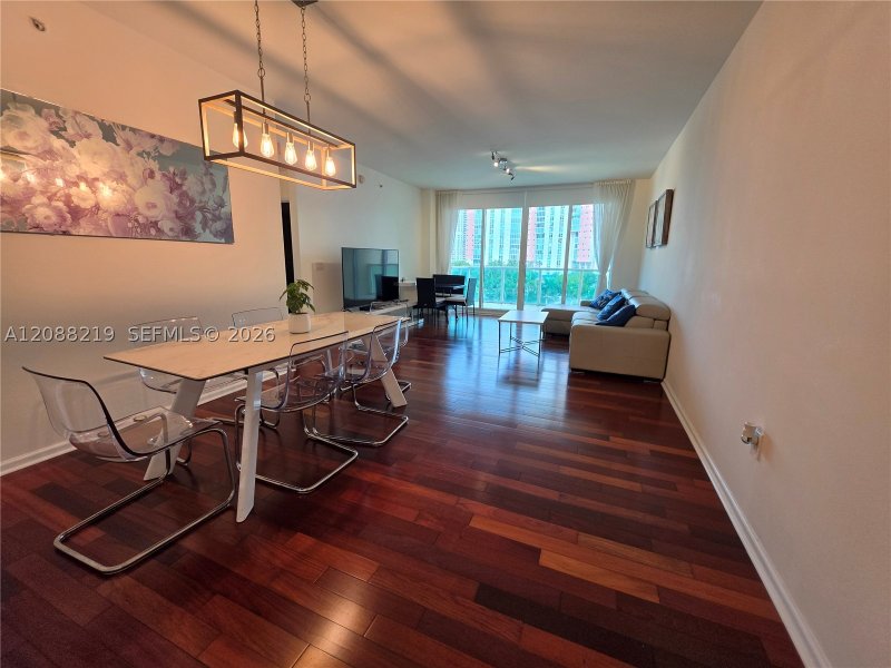 Comprar apartamento en Aventura Marina 705
