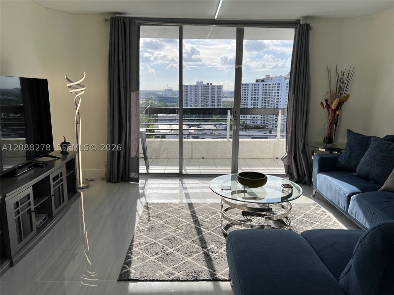 Aluguel de apartamento no Mystic Pointe 500 1903