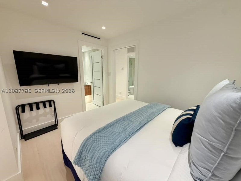 Property photo # 8