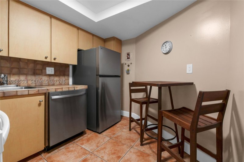 Property photo # 9