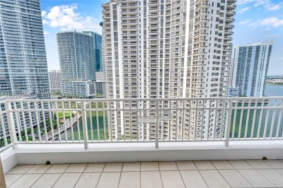 Courts Brickell Key Apt #2208