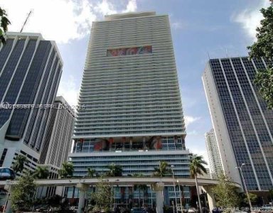 50 Biscayne Apt #4409
