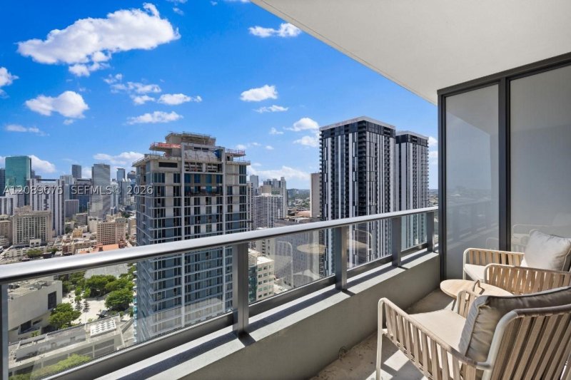 Comprar apartamento en Natiivo Gale Miami Hotel & Residences 3206