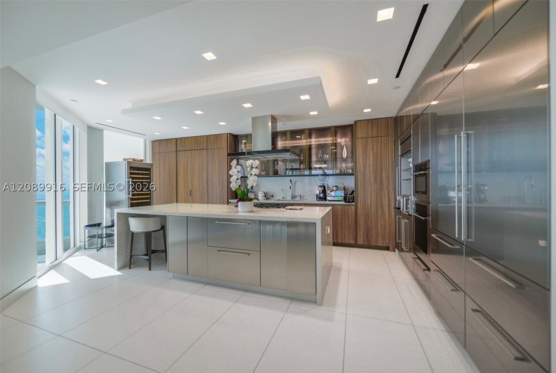 Comprar apartamento en Turnberry Ocean Colony 3204