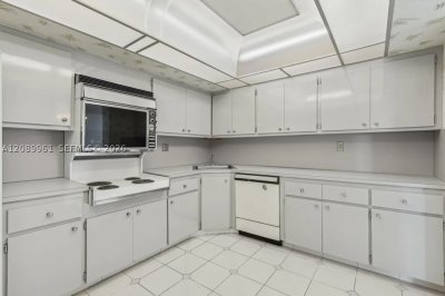 Comprar apartamento en Bayview Towers C402
