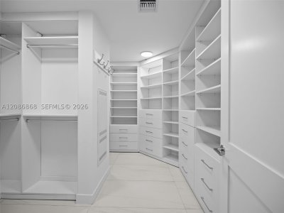 Comprar apartamento en Selene Oceanfront Residences 605-S