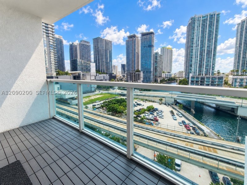 Apartment for rent at Brickell on the River North 1203