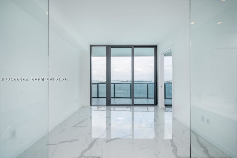 Condo for sale at Gran Paraiso 3101