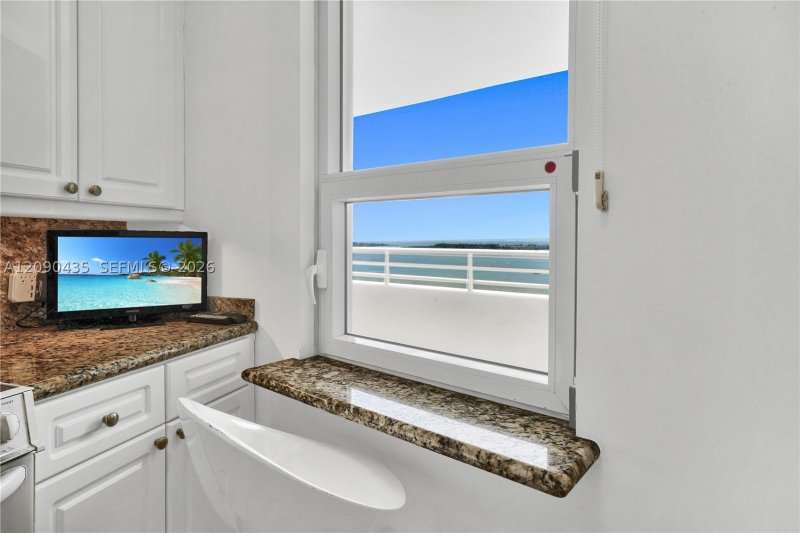 Property photo # 9