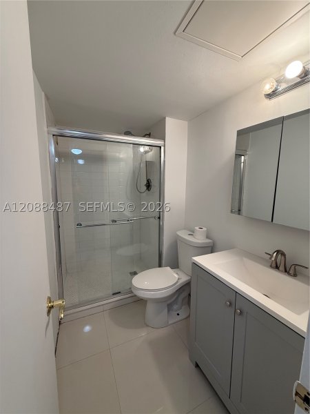 Apartment for rent at Oceanside Plaza 12Z