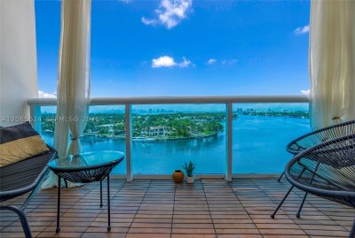 Comprar apartamento no Aquasol 11E