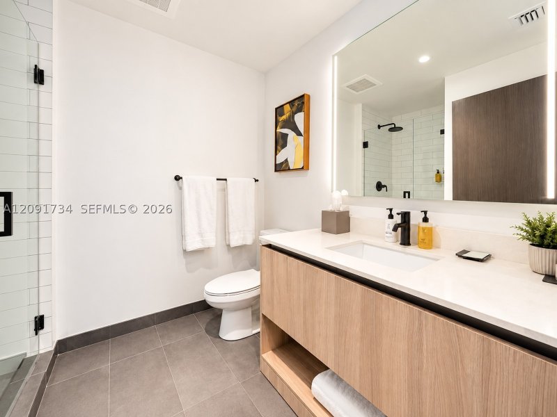Condo for sale at The Elser Hotel and Residences 3805