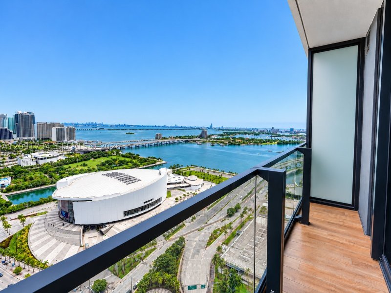 Condo for sale at The Elser Hotel and Residences 3805