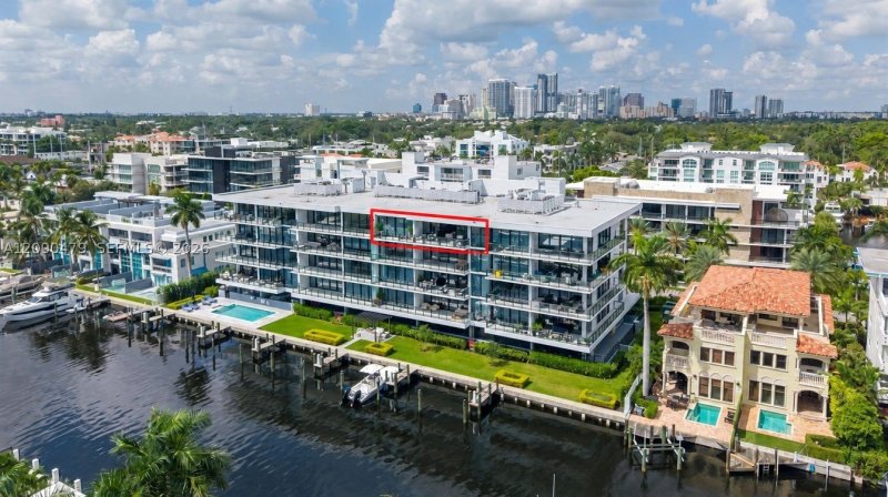 Comprar apartamento en 160 Marina Bay PH3