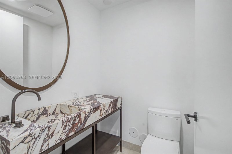 Condo for sale at 2200 Brickell 405