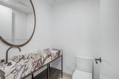 Comprar apartamento no 2200 Brickell 405