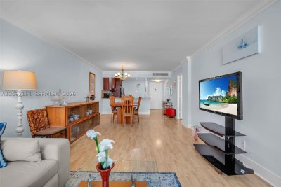 Comprar apartamento no Plaza Towers South PH3