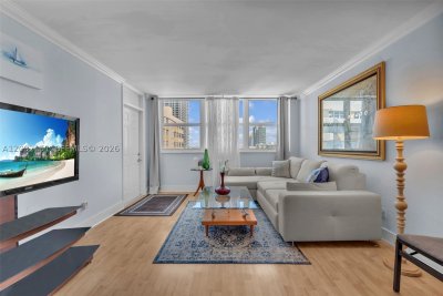 Comprar apartamento no Plaza Towers South PH3