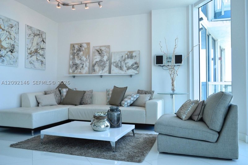 Condo for sale at Bel Aire 1505