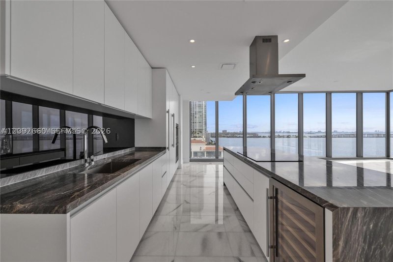 Comprar apartamento no Missoni Baia 901