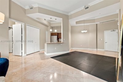 Comprar apartamento no Turnberry Village South 116