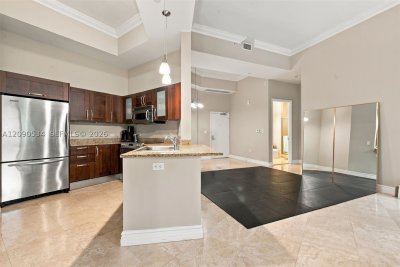 Comprar apartamento no Turnberry Village South 116