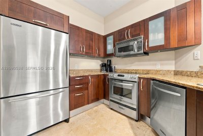 Comprar apartamento no Turnberry Village South 116