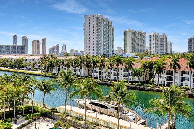 Condo for sale at Artech 122