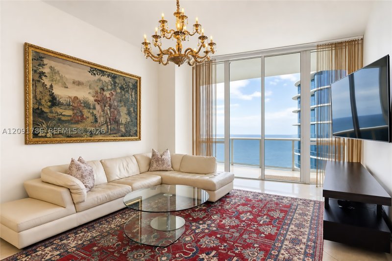Comprar apartamento no Trump Tower Three 4007