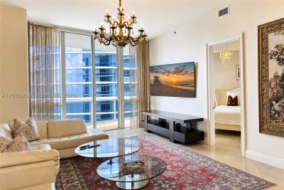 Comprar apartamento no Trump Tower Three 4007
