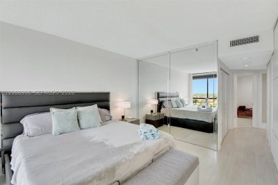 Comprar apartamento no 2000 Williams Island 808